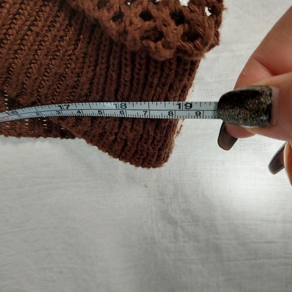 COPY - Brown Cable Knit Crop overpiece/ Cover-up - Picture 6 of 6